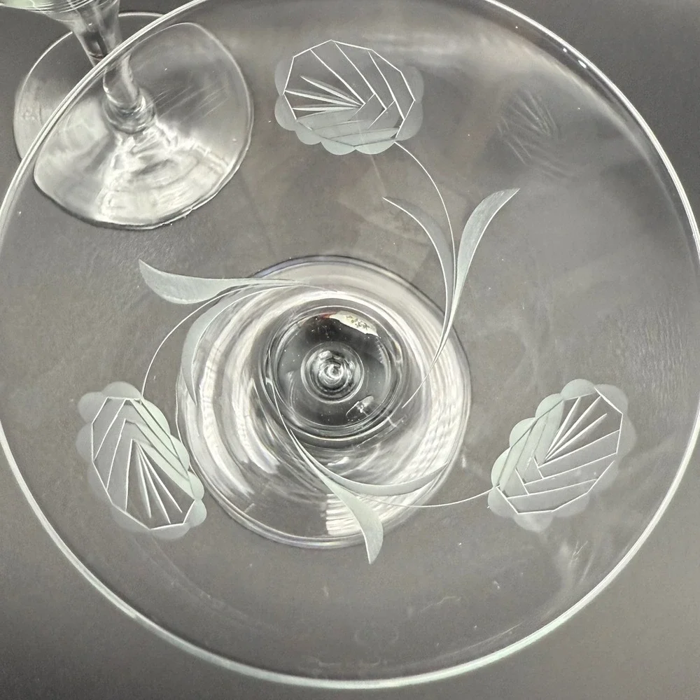 Vintage‎ Set 2 Etched Floral Martini Glasses Clear Glass Frosted Flower Stemware